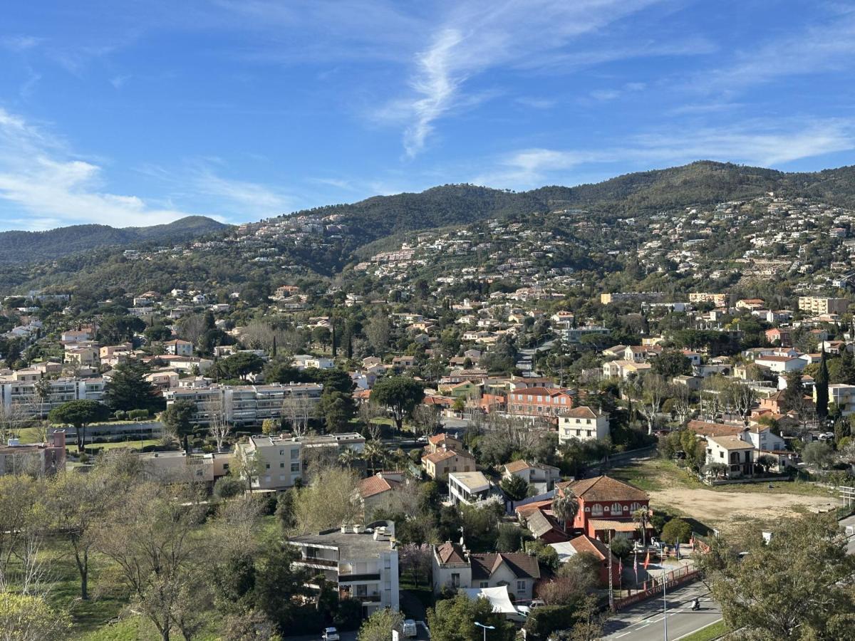 My Resid Appart Cannes Vue Marina Et Vue Montagne Mandelieu Exteriér fotografie